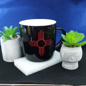 CERAMIC BLACK COFFEE MUG WITH NEW MEXICO SUN